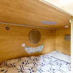 Kapselhotel Mit Lounge & Massagesesseln - Naehe Hauptbahnhof Halle-saale *