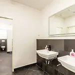 Kapselhotel Mit Lounge & Massagesesseln - Naehe Hauptbahnhof Halle-saale