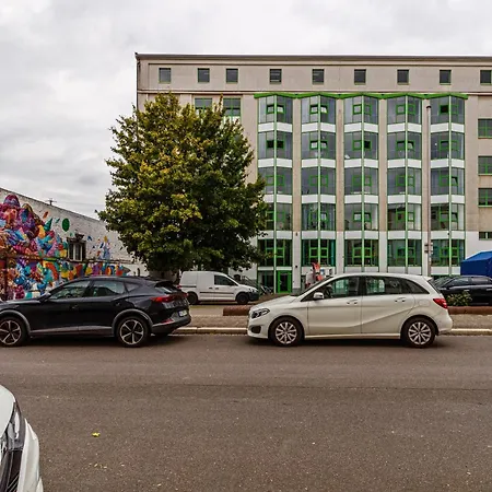 Kapselhotel Mit Lounge & Massagesesseln - Naehe Hauptbahnhof Halle-saale *