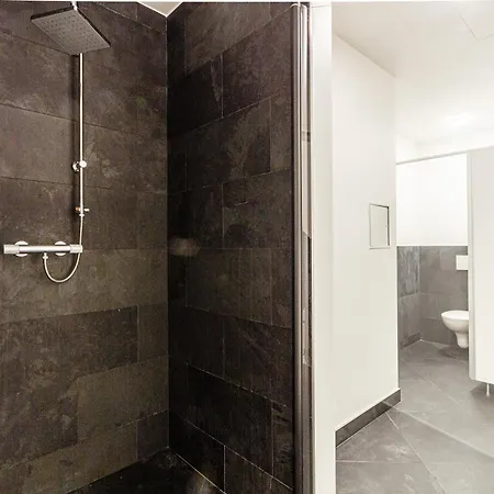 Kapslový hotel Kapselhotel Mit Lounge & Massagesesseln - Naehe Hauptbahnhof Halle-saale *