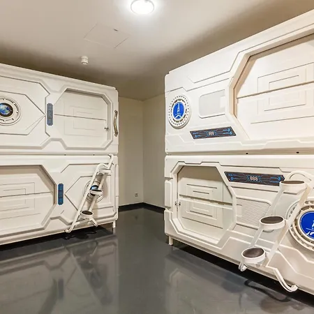 Hotel kapsułowy Kapselhotel Mit Lounge & Massagesesseln - Naehe Hauptbahnhof Halle-saale *