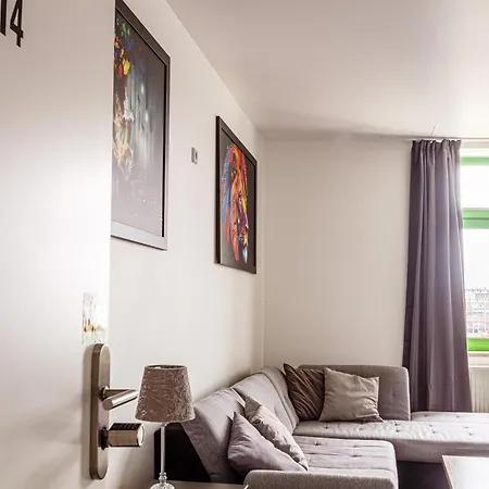 カプセルホテル Kapselhotel Mit Lounge & Massagesesseln - Naehe Hauptbahnhof Halle-saale