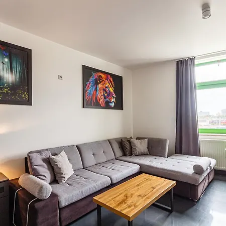 Kapselhotel Mit Lounge & Massagesesseln - Naehe Hauptbahnhof Halle-saale Галль