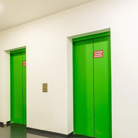 Kapselhotel Mit Lounge & Massagesesseln - Naehe Hauptbahnhof Halle-saale カプセルホテル