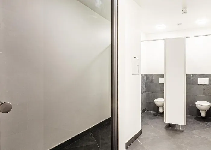 Kapselhotel Mit Lounge & Massagesesseln - Naehe Hauptbahnhof Halle-saale Hotel Cápsula