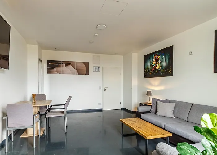 Kapselhotel Mit Lounge & Massagesesseln - Naehe Hauptbahnhof Halle-saale Hotel Cápsula Halle (Saale)