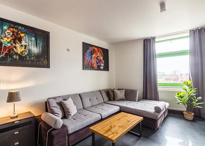 Kapselhotel Mit Lounge & Massagesesseln - Naehe Hauptbahnhof Halle-saale Halle (Saale)